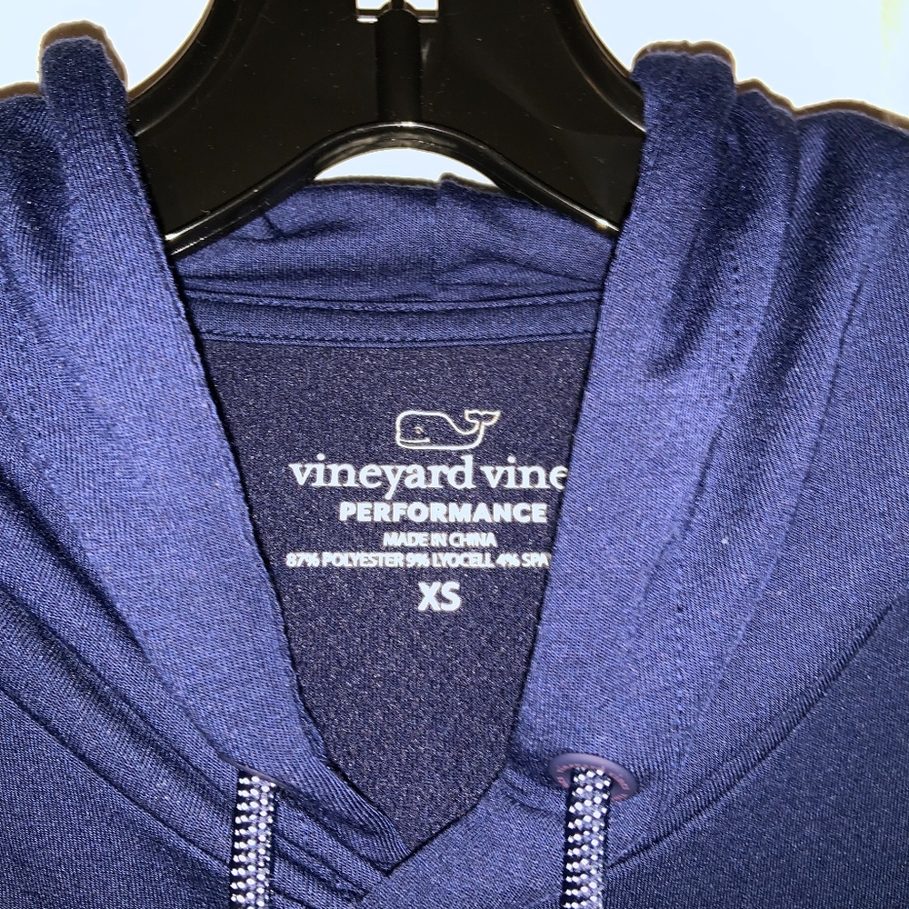 Vineyard Vines activewear hoodie - Picture 4 of 6